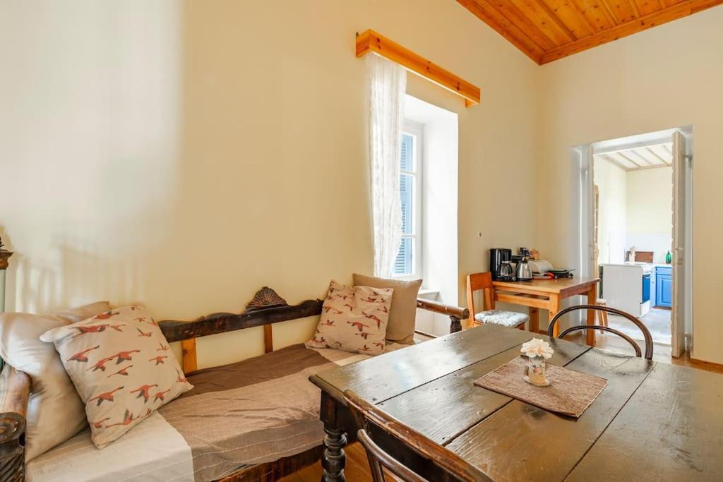 Traditional House At Koroni Near Beach 외부 사진